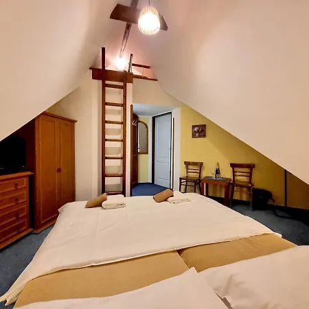 Vendégház Rotunda 3*